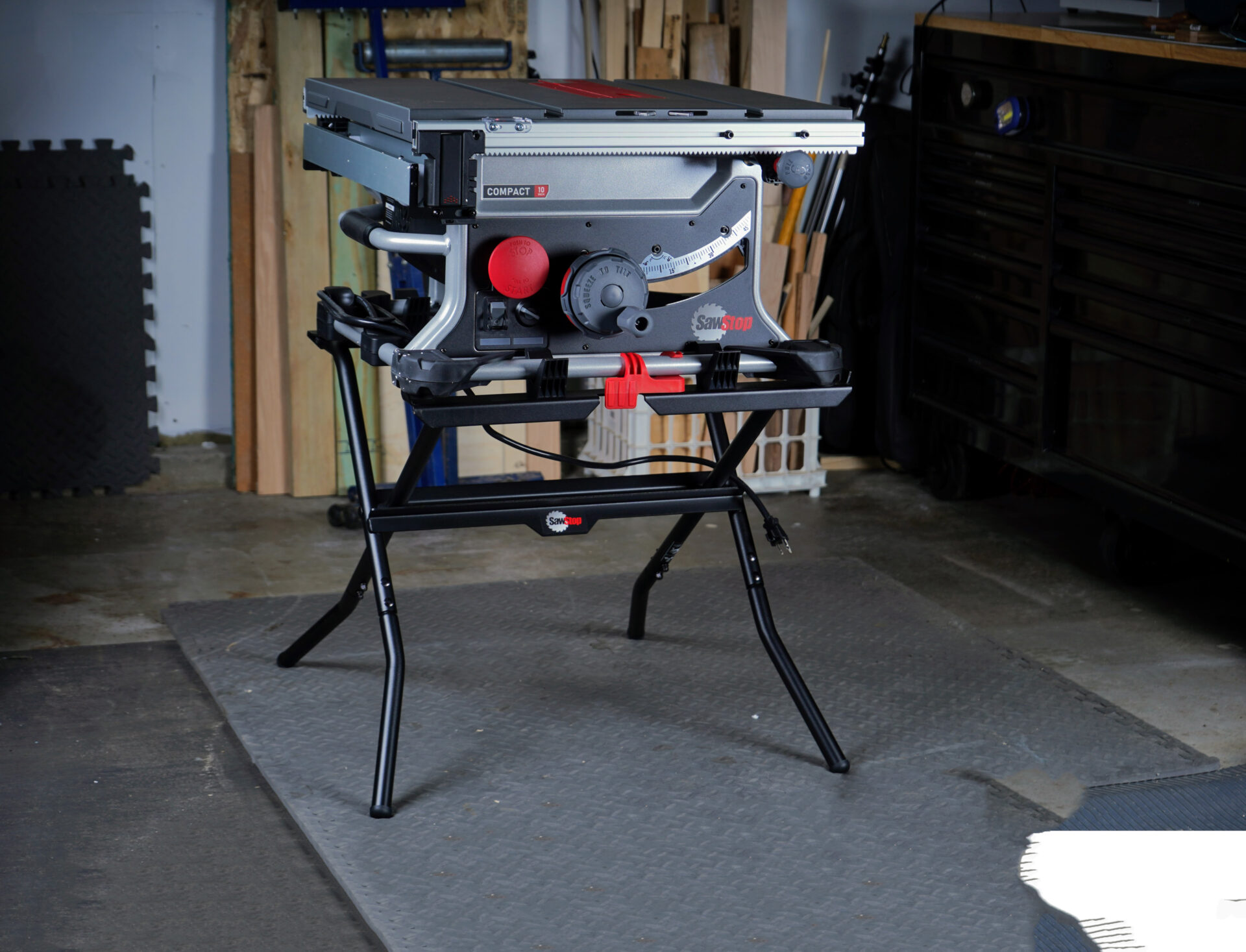 Popular Woodworking raves about the SawStop Compact Table